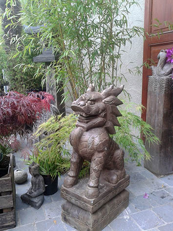 Lil'o bambous - Dragon chinois en pierre