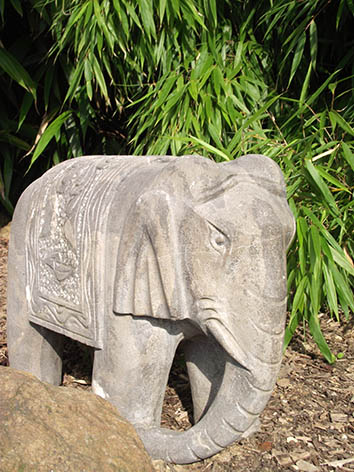Lil'o bambous - Eléphant en pierre bleue